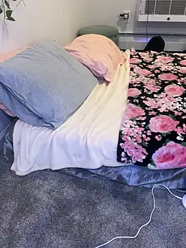 DominiqueX0 online show from March 21, 4:49 am