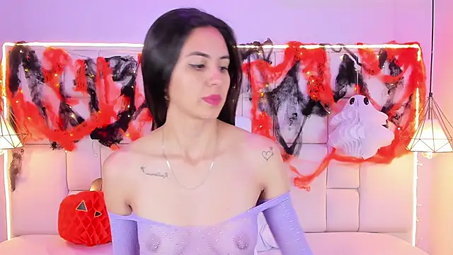 SarahSophia  online show from October 22, 11:32 am