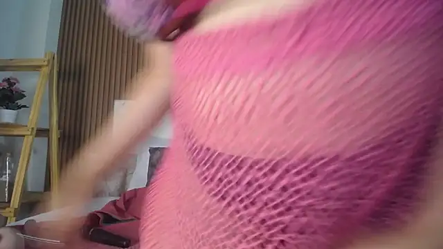 victoria  milf  online show from March 20, 9:56 pm