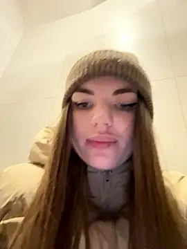 Snapshot of _i_have_cookies1 chatting on December 8, 1:58 pm  i have cookies1 online show from December 8, 1:58 pm