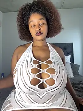 KnockoutBestie online show from January 18, 8:10 am