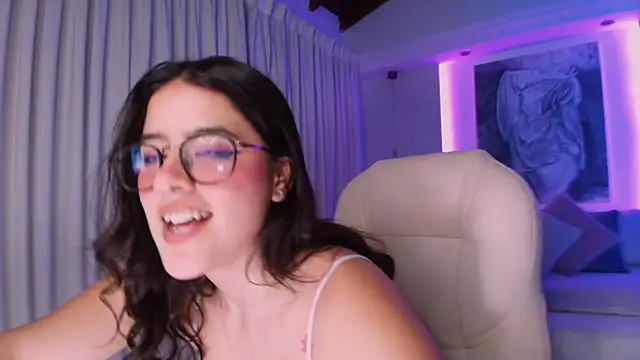 nathalie rivers online show from February 21, 6:51 am