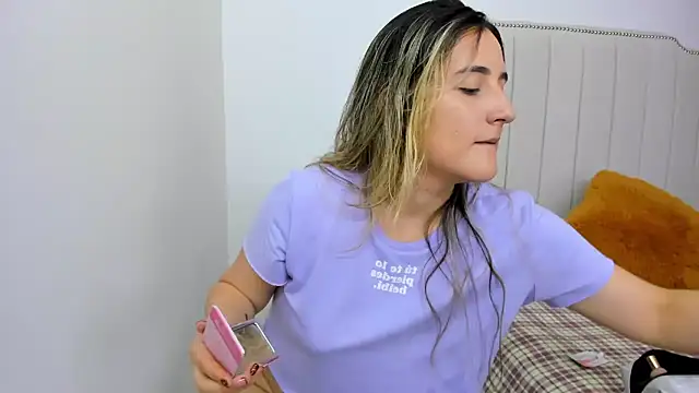 Hanna86 online show from February 11, 4:46 pm