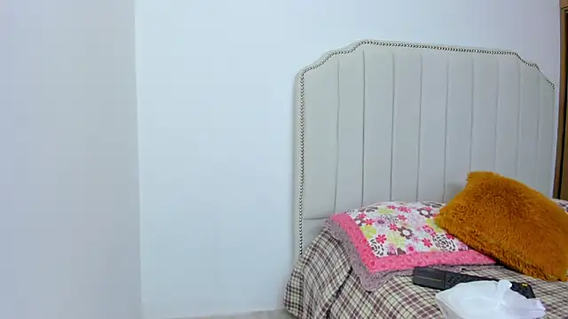 Hanna86 online show from February 13, 10:54 pm