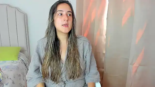 Hanna86 online show from October 21, 3:57 pm