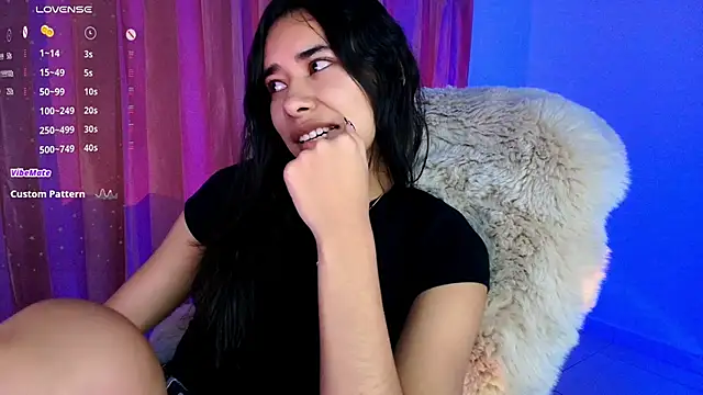 AmyOlimpo online show from September 16, 12:00 am