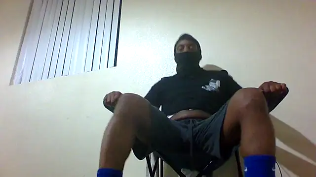 Snapshot of Annonymous607 chatting on October 6, 4:21 am Annonymous607 online show from October 6, 4:21 am