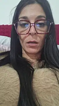 patatinahot87 online show from March 1, 4:42 pm