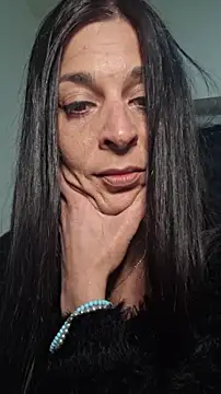 patatinahot87 online show from April 3, 5:00 pm