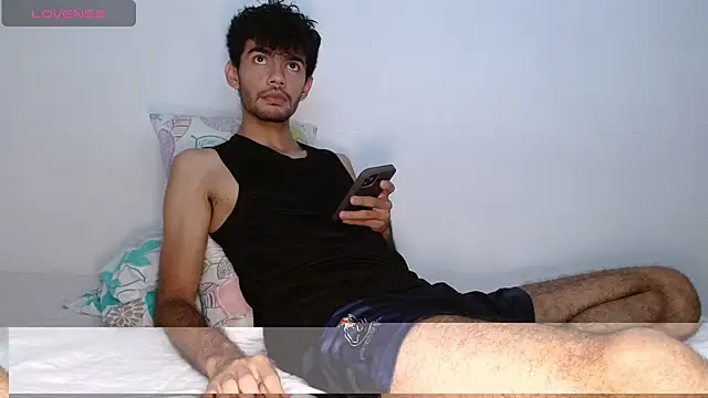 Snapshot of bear_97s chatting on July 9, 10:25 pm bear 97s online show from July 9, 10:25 pm