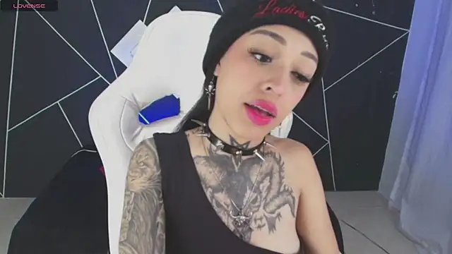 farichell online show from October 27, 8:46 pm