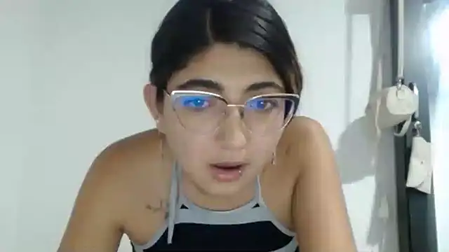 esteni online show from March 19, 1:54 am