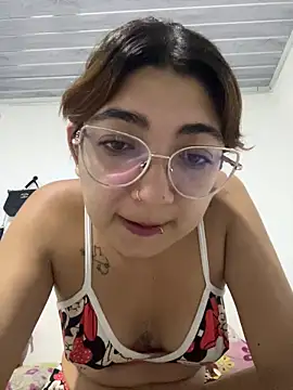 esteni online show from May 15, 3:57 am