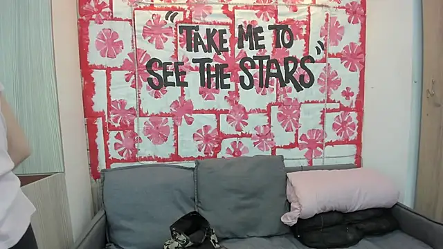 Mhelanny2 online show from March 5, 4:56 am