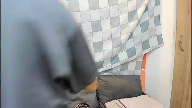 Mhelanny2 online show from November 17, 6:24 pm