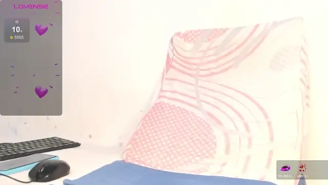 Snapshot of Ammy_isabellaa chatting on December 15, 8:58 pm Ammy isabellaa online show from December 15, 8:58 pm