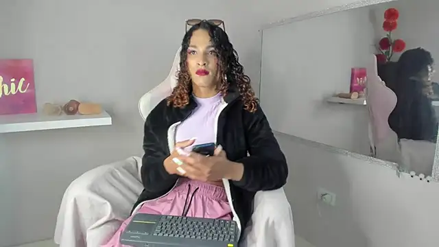 StefanyMiler online show from February 1, 12:51 am