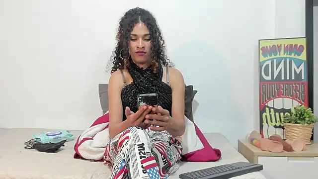 Snapshot of StefanyMiler chatting on February 3, 2:53 am StefanyMiler online show from February 3, 2:53 am