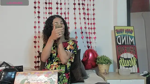 Snapshot of StefanyMiler chatting on February 11, 6:35 pm StefanyMiler online show from February 11, 6:35 pm