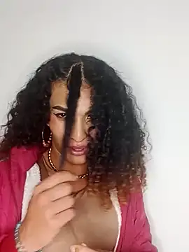 Snapshot of StefanyMiler chatting on February 20, 7:10 am StefanyMiler online show from February 20, 7:10 am