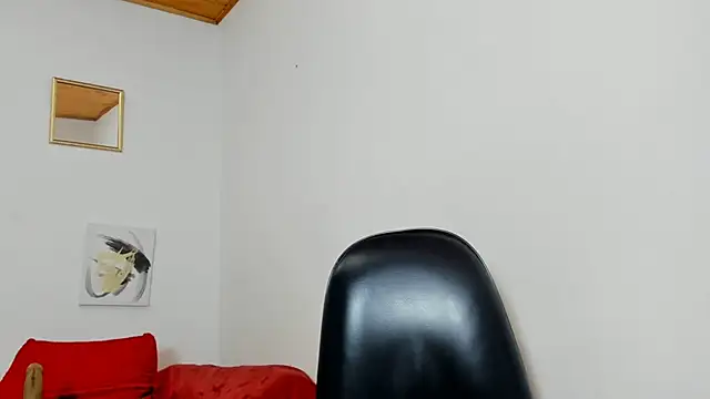 yasmin goldenst online show from December 5, 10:57 am