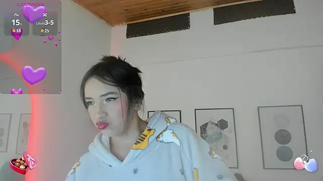 cristal  hot 1 online show from February 2, 10:13 am