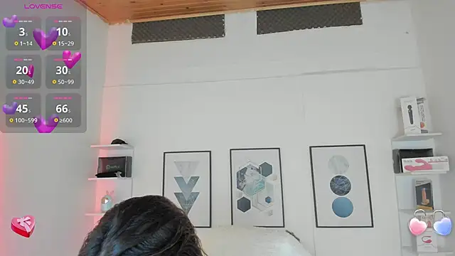 cristal  hot 1 online show from February 4, 4:05 am