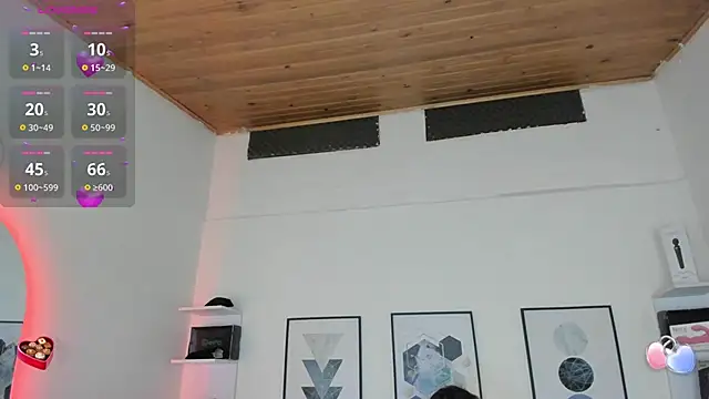 cristal  hot 1 online show from February 9, 10:09 am