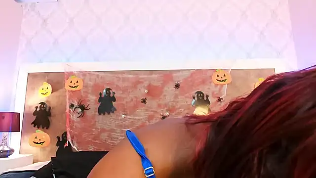 LisaBaileys online show from November 2, 11:45 am