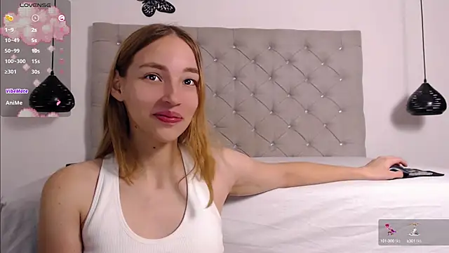 Snapshot of WhiteSun_01 chatting on January 15, 12:47 pm WhiteSun 01 online show from January 15, 12:47 pm