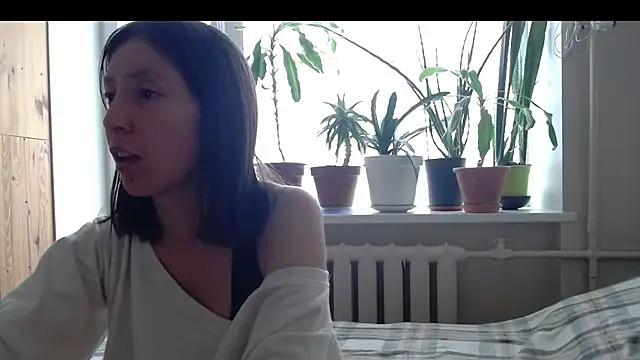 Sophi Cute online show from February 20, 1:30 pm