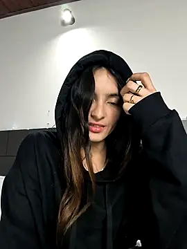 Sam Sara online show from February 27, 9:04 pm