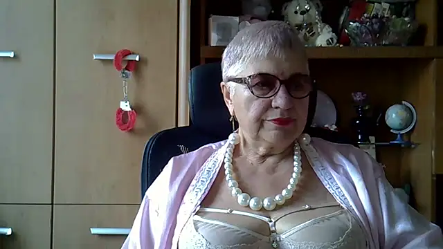 SweetCherry27 online show from September 25, 5:22 am