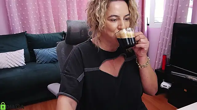 CarrieLoveX online show from September 22, 5:20 am