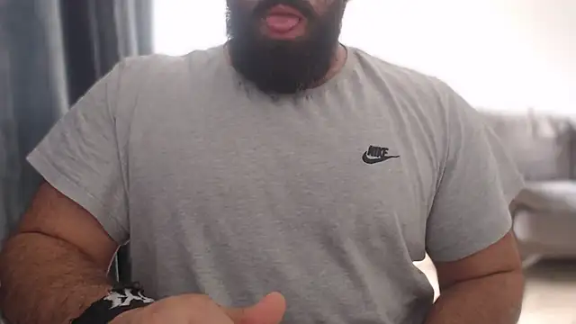 hugemachohandsome online show from September 12, 10:15 am