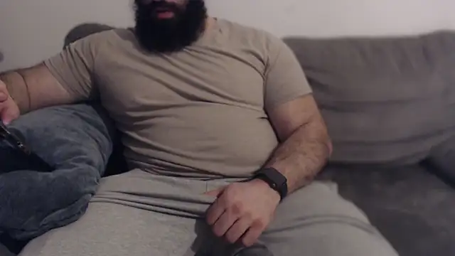 hugemachohandsome online show from April 7, 7:58 pm