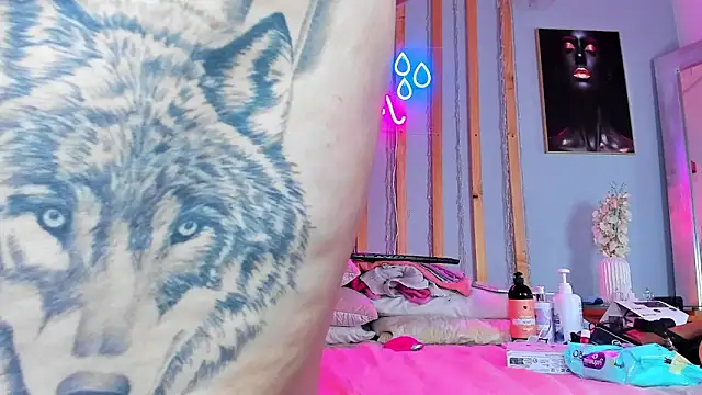 Miss Pawi online show from March 20, 8:57 pm