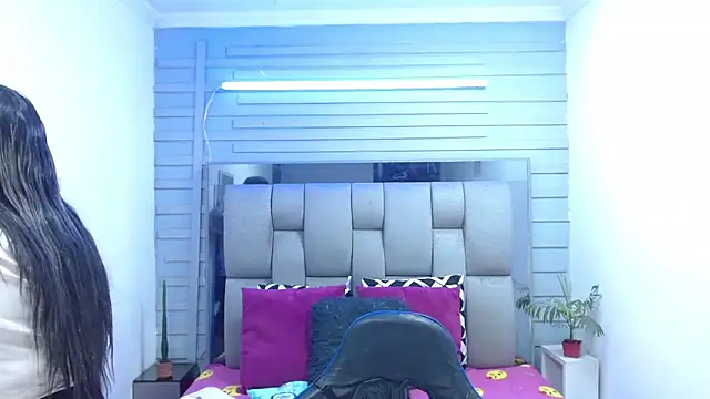 evelin zaens online show from April 8, 4:23 am