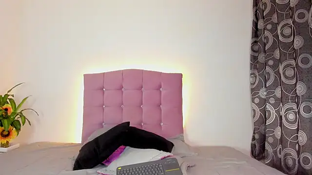 MarieLatex online show from December 27, 12:07 am