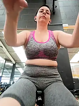 johannatb online show from April 8, 3:45 pm