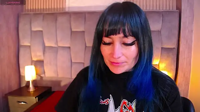 alicia moom online show from January 8, 8:49 am