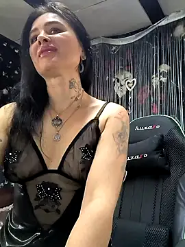 KikiXRed online show from February 4, 10:43 am