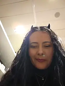 Snapshot of bellapaty chatting on March 9, 6:11 pm bellapaty online show from March 9, 6:11 pm