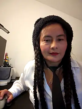 Snapshot of bellapaty chatting on November 7, 3:12 pm bellapaty online show from November 7, 3:12 pm