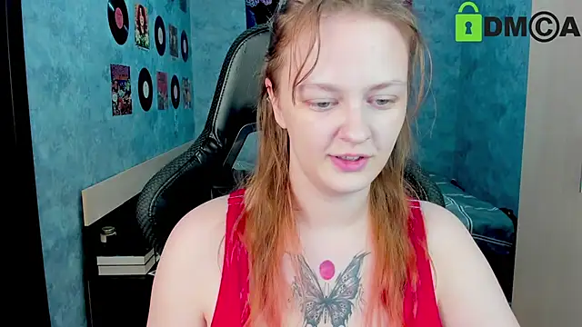 Snapshot of madness_lia chatting on December 24, 9:28 am madness lia online show from December 24, 9:28 am