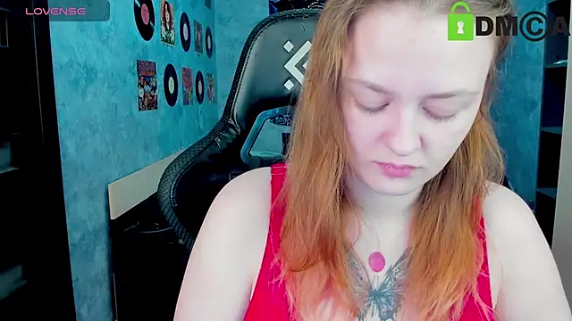 Snapshot of madness_lia chatting on January 8, 2:46 am madness lia online show from January 8, 2:46 am