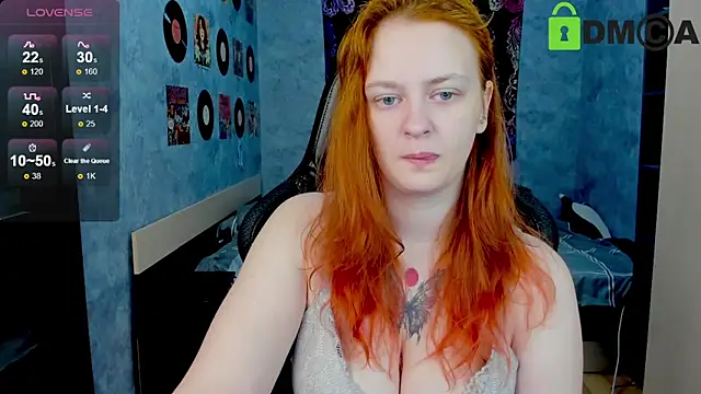 Snapshot of madness_lia chatting on February 17, 2:31 am madness lia online show from February 17, 2:31 am