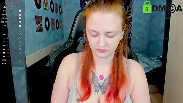 Snapshot of madness_lia chatting on March 10, 11:42 am madness lia online show from March 10, 11:42 am