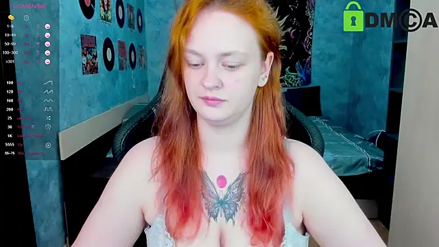 Snapshot of madness_lia chatting on March 12, 10:48 am madness lia online show from March 12, 10:48 am