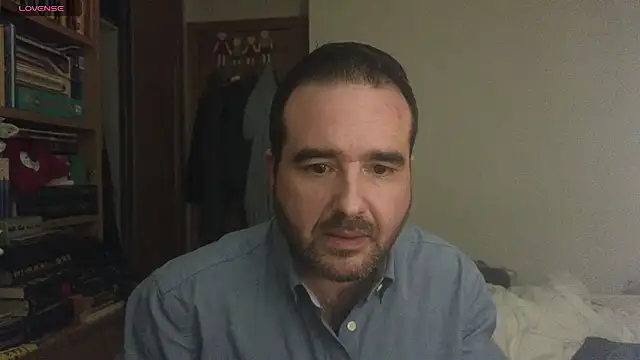 curiosillo83 online show from March 9, 4:27 am